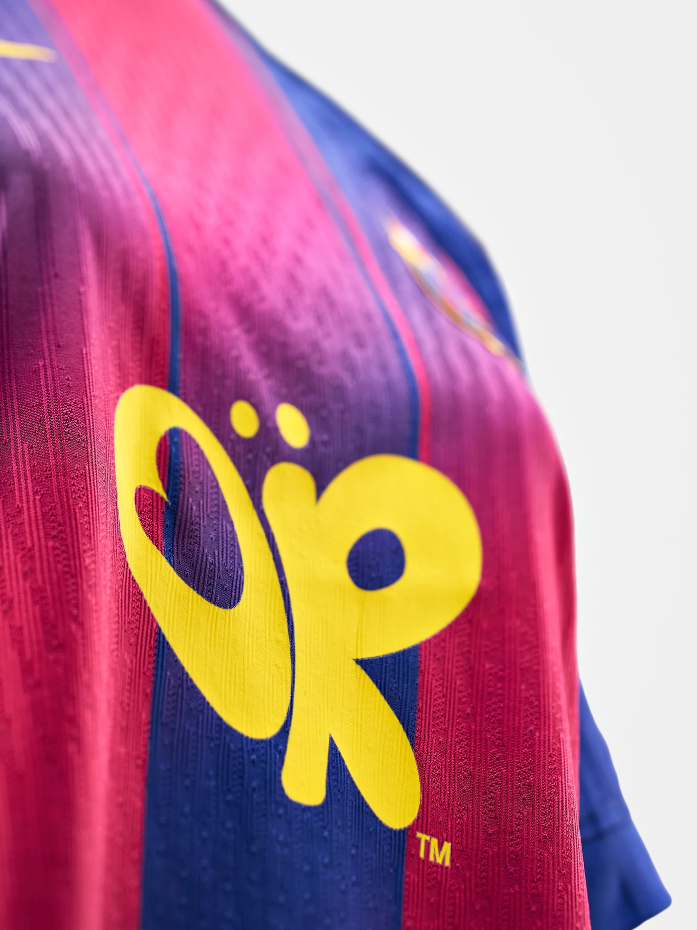 Limited Edition women's shirt FC Barcelona x Olivia Rodrigo 25/26 - Player's Edition - Image 4